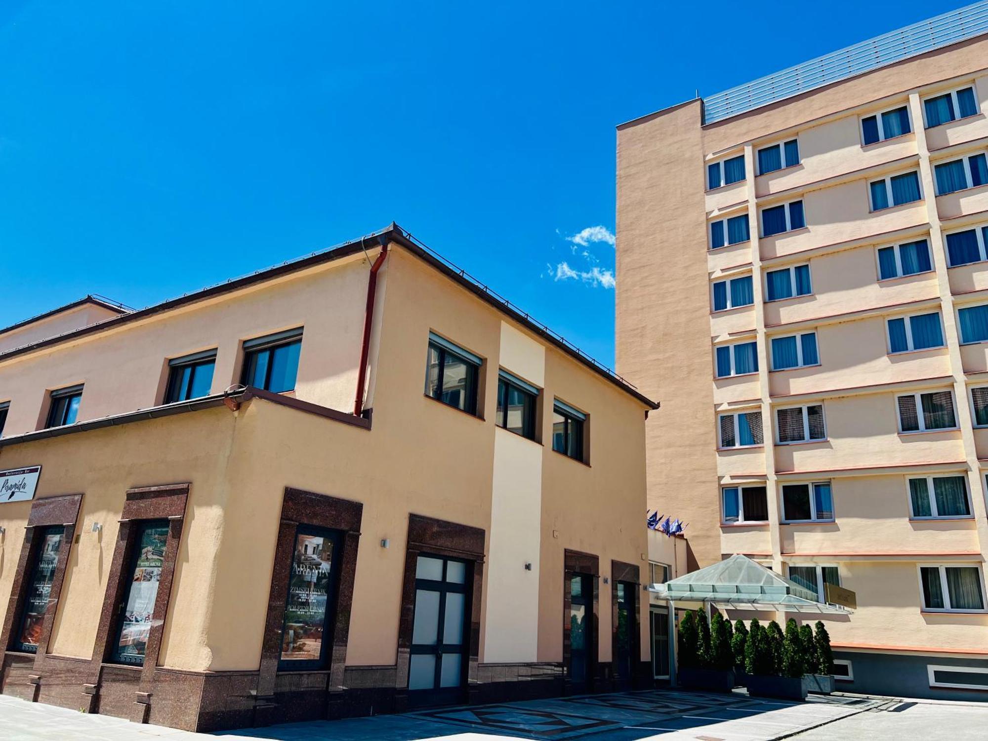 Hotel Piramida Máribor Exterior foto